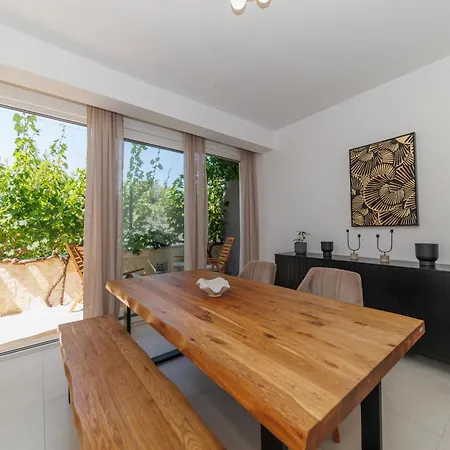 Dana Quarto em Acomodações Particulares